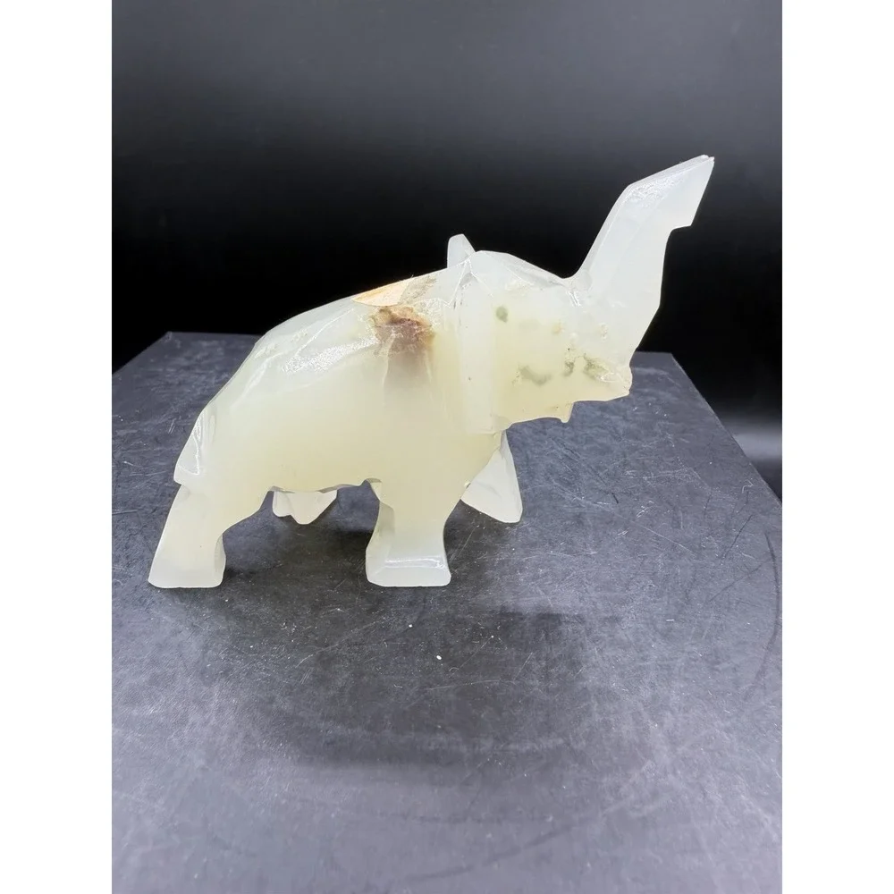 🐘 Hand‑Carved Onyx Elephant Figurine – Vintage Stone Decor – EUC ✨